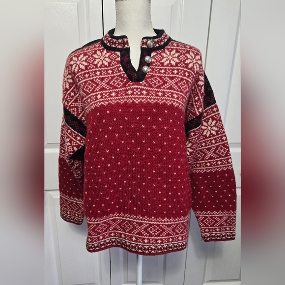 Vintage L.L. Bean red and white snowflake wool pullover sweater - Picture 4 of 10